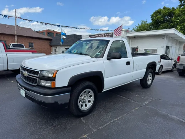 2007 Chevrolet Silverado 1500 Work Truck 4x4 Regular Cab SWB's photo
