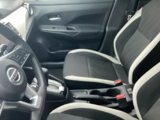 2022 Nissan Versa Sedan SV - Photo 7