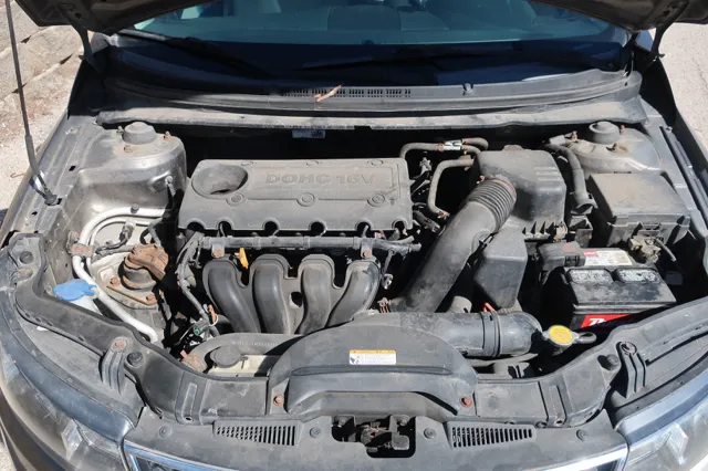 2010 Kia Forte EX - Photo 17