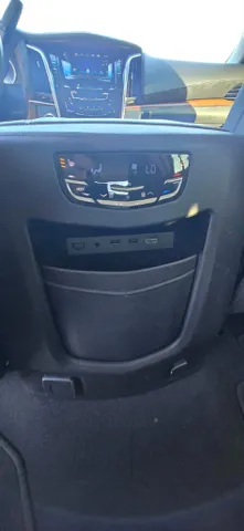 2020 Cadillac Escalade Premium Luxury - Photo 18
