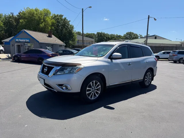 2014 Nissan Pathfinder's photo