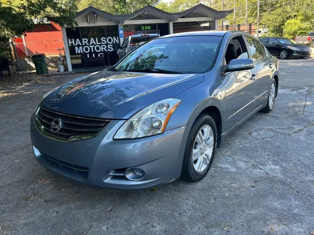 2011 Nissan Altima S's photo