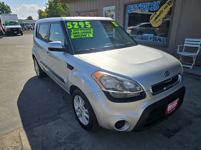 2012 Kia Soul +