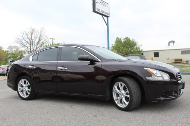 2013 Nissan Maxima's photo