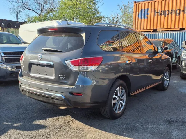 2013 Nissan Pathfinder SV - Photo 6