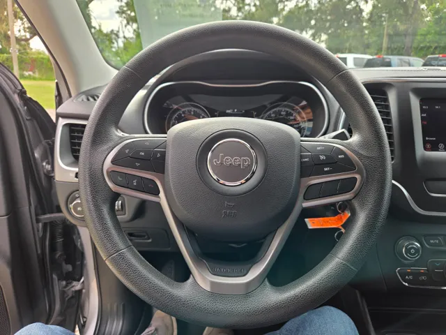 2019 Jeep Cherokee Latitude photo 15