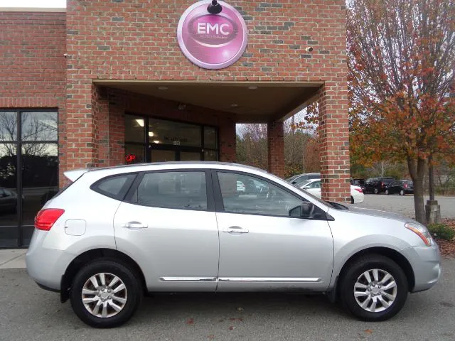 2013 Nissan Rogue S's photo