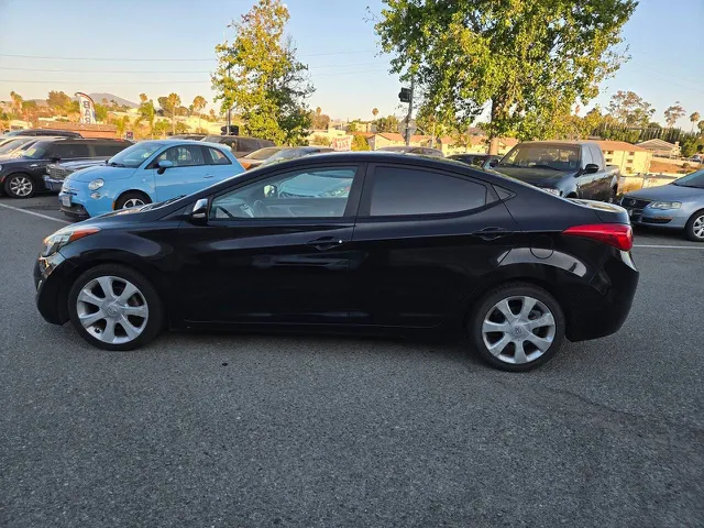 2012 Hyundai Elantra Limited - Photo 18