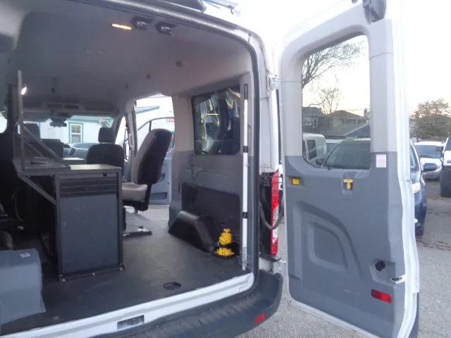 2019 Ford Transit Passenger Van XLT - Photo 33