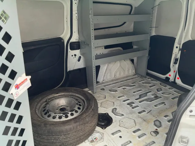 2017 RAM Promaster City Tradesman - Photo 9