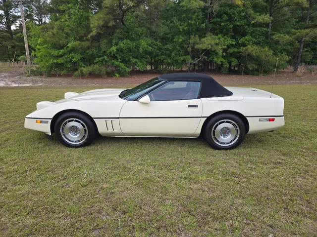 1987 Chevrolet Corvette - Photo 16