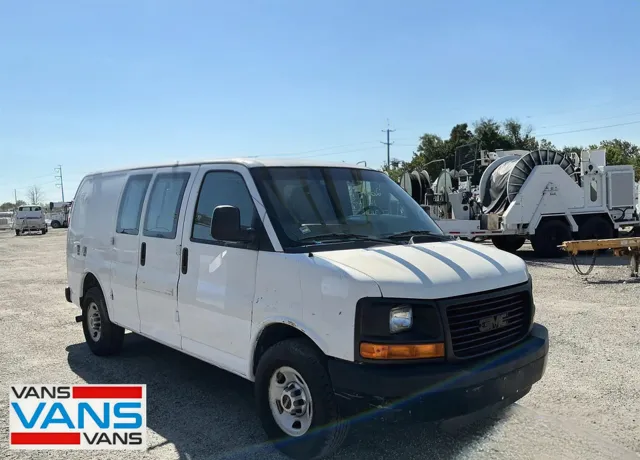 2014 GMC Savana Cargo