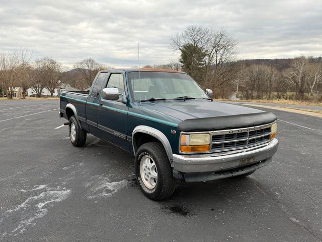 1995 Dodge Dakota Club Cab 6.5-ft. Bed 4WD
