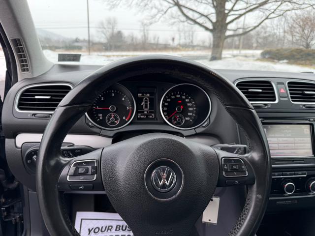 2011 Volkswagen Golf 2.0L 2-Door TDI
