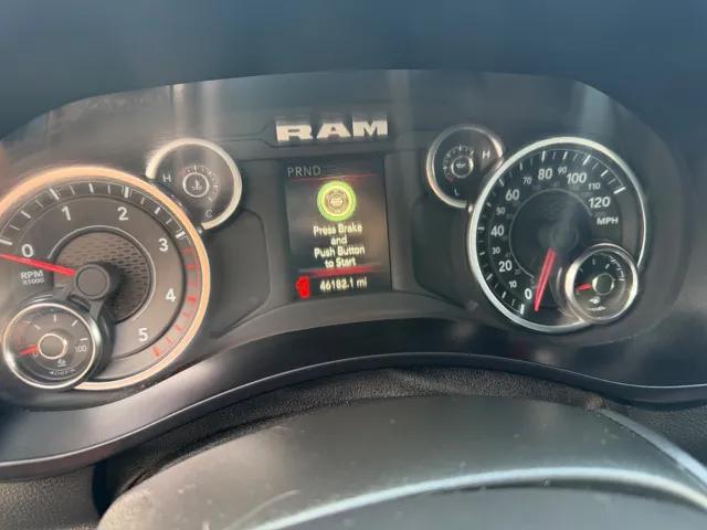 2024 RAM Ram 3500 Chassis Cab SLT - Photo 8