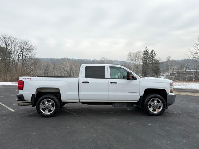 2015 Chevrolet Silverado 2500HD Work Truck Crew Cab 4WD