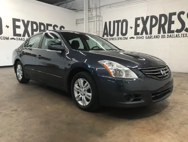 2012 Nissan Altima Base