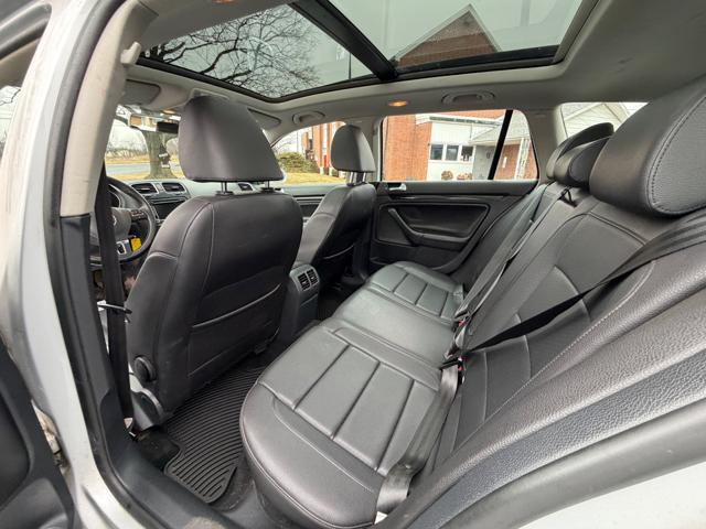 2012 Volkswagen Jetta SportWagen 2.0L TDI