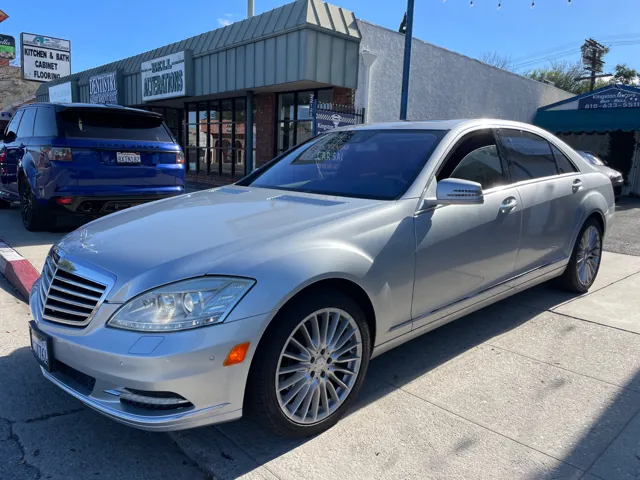 2010 Mercedes-Benz S-Class S550