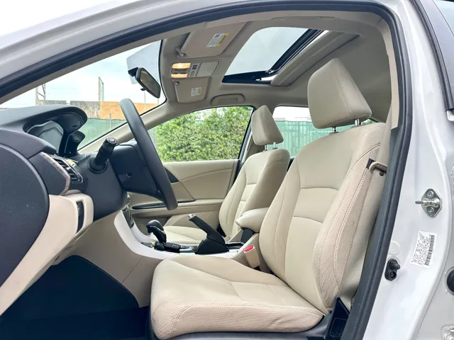 2017 Honda Accord EX - Photo 28