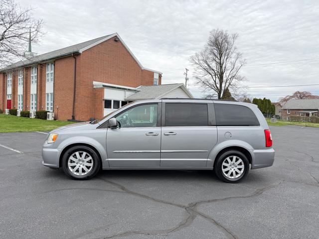 2014 Chrysler Town & Country Touring