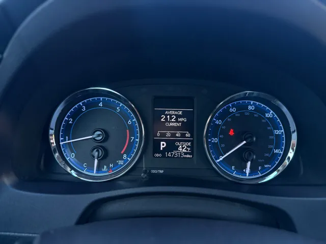 2019 Toyota Corolla LE - Photo 19