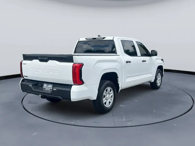 2025 Toyota Tundra SR - Photo 5
