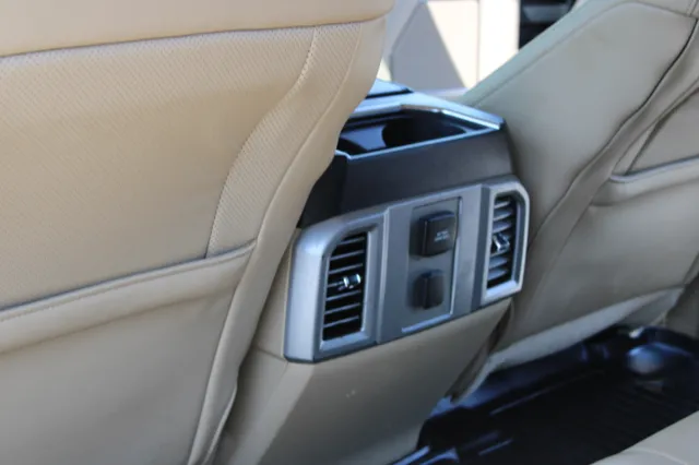2017 Ford F-250 Super Duty Lariat - Photo 30