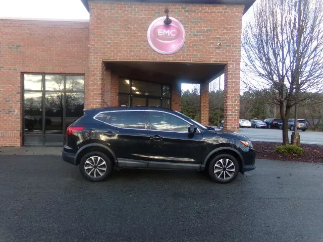 2019 Nissan Rogue Sport S's photo