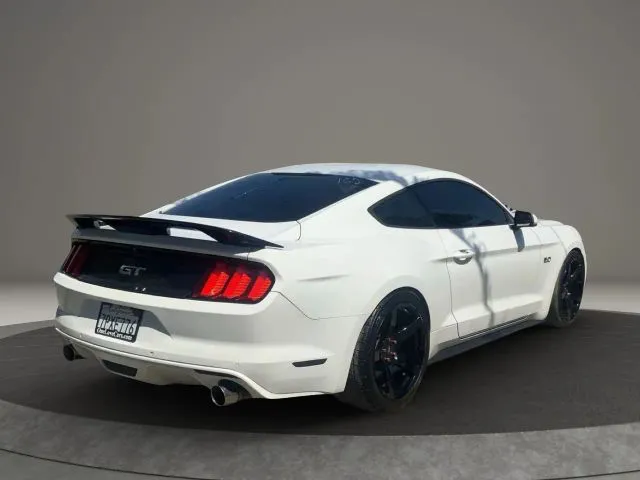 2016 Ford Mustang GT - Photo 7