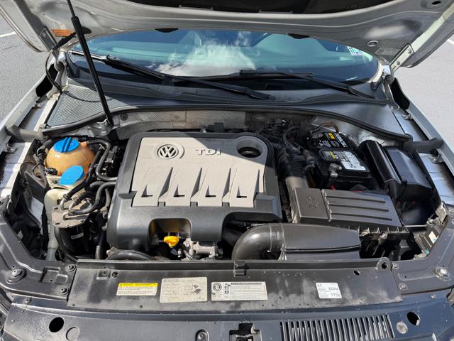 2014 Volkswagen Passat 2.0L TDI SE