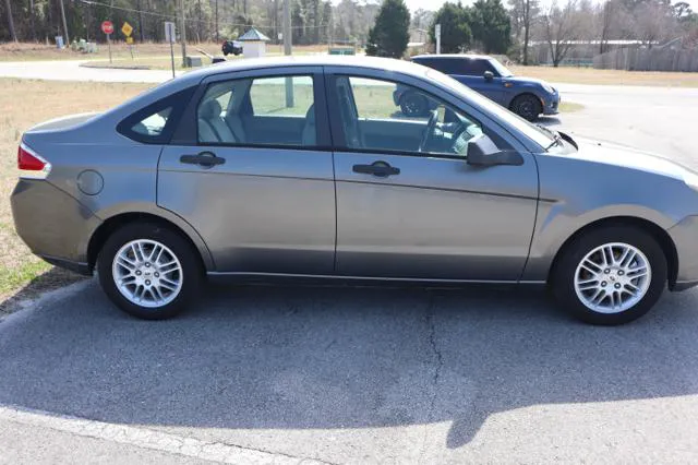 2010 Ford Focus SE - Photo 39