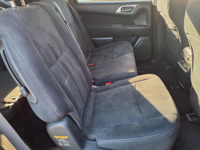 2013 Nissan Pathfinder SV - Photo 9