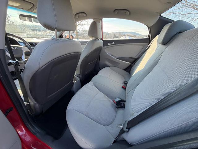 2013 Hyundai Accent GLS 4-Door