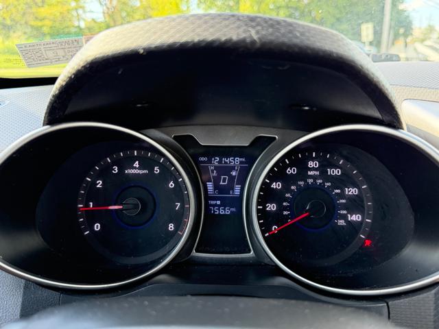 2012 Hyundai Veloster Base