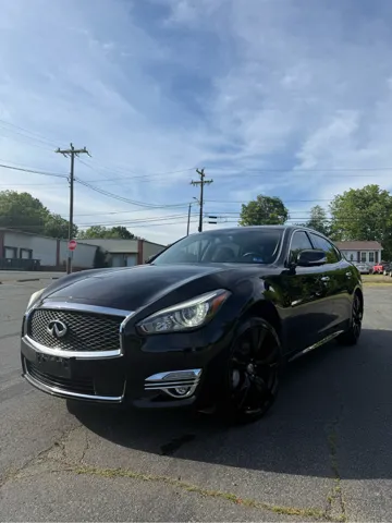 2016 INFINITI Q70L 3.7 AWD L's photo