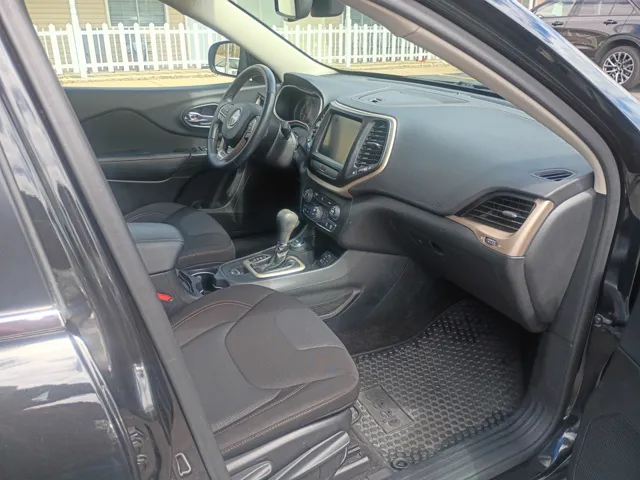 2016 Jeep Cherokee Latitude - Photo 12