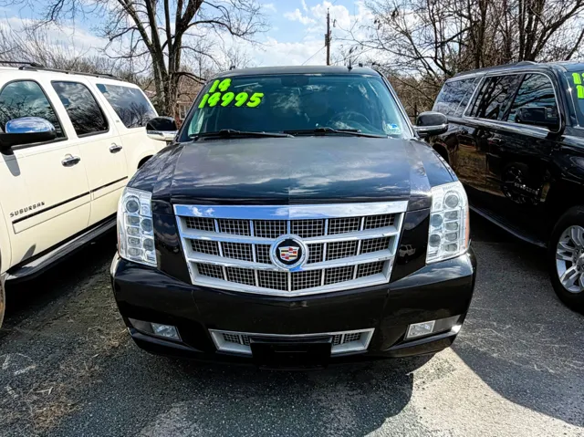 2014 Cadillac Escalade ESV AWD Platinum Edition's photo