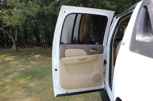 2010 Chevrolet Avalanche LTZ - Photo 11