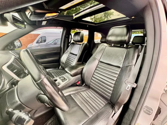 2018 Jeep Grand Cherokee Limited Sterling Edition - Photo 23