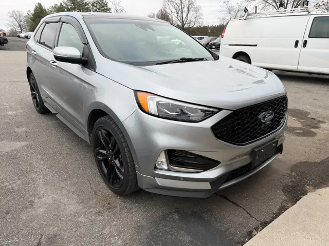 2020 Ford Edge ST's photo