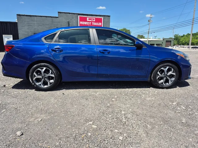 2019 Kia Forte LXS AT's photo