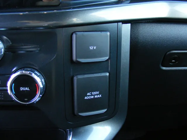 2022 Ford F-150 XLT - Photo 35