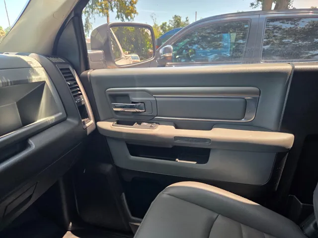 2019 Ram 1500 Classic photo 16