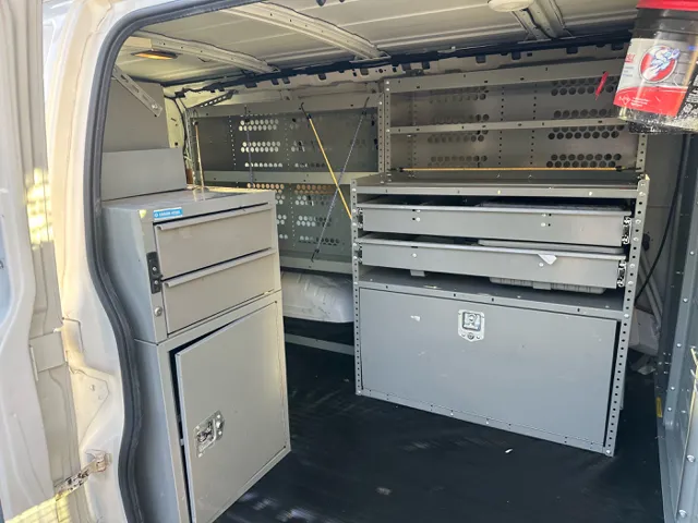 2013 Chevrolet Express Cargo Work Van - Photo 28