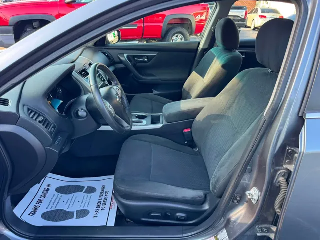 2015 Nissan Altima SV - Photo 6