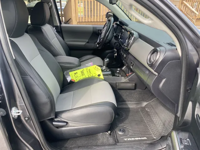 2021 Toyota Tacoma SR5 photo 4