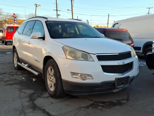2009 Chevrolet Traverse's photo