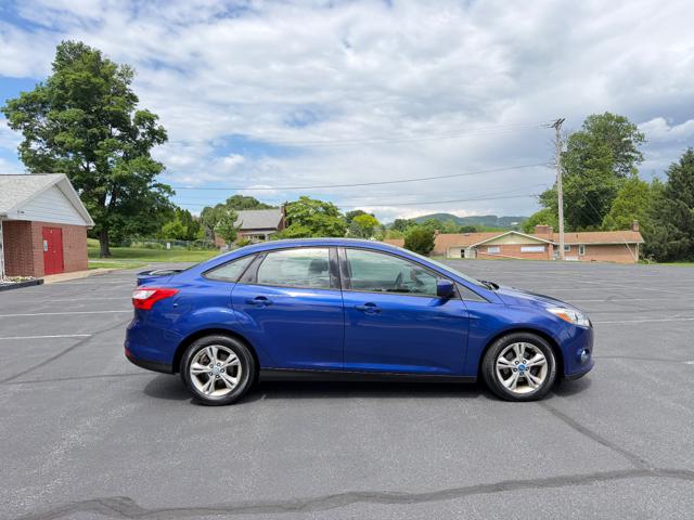 2012 Ford Focus SE Sedan