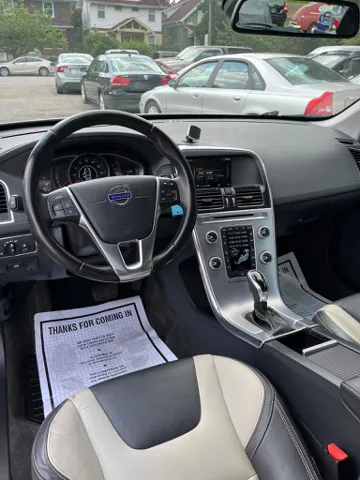 2017 Volvo XC60 T5 Dynamic - Photo 8